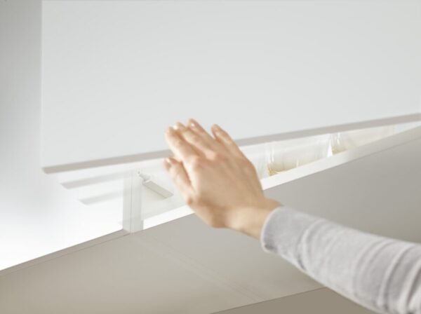 TIP-ON  для дверей с магнитом, белый шелк — изображение 3